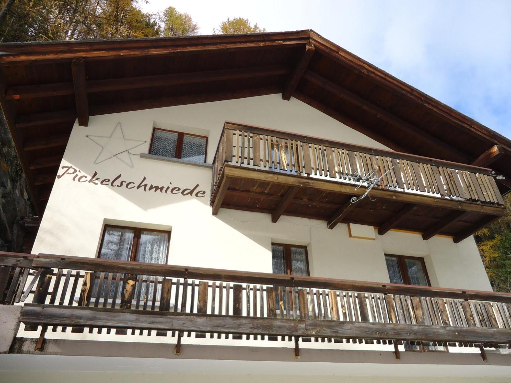 Haus Pickelschmiede Apartman Saas-Grund Kültér fotó
